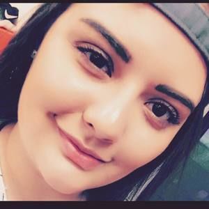 Meet your Posher, Sabrina